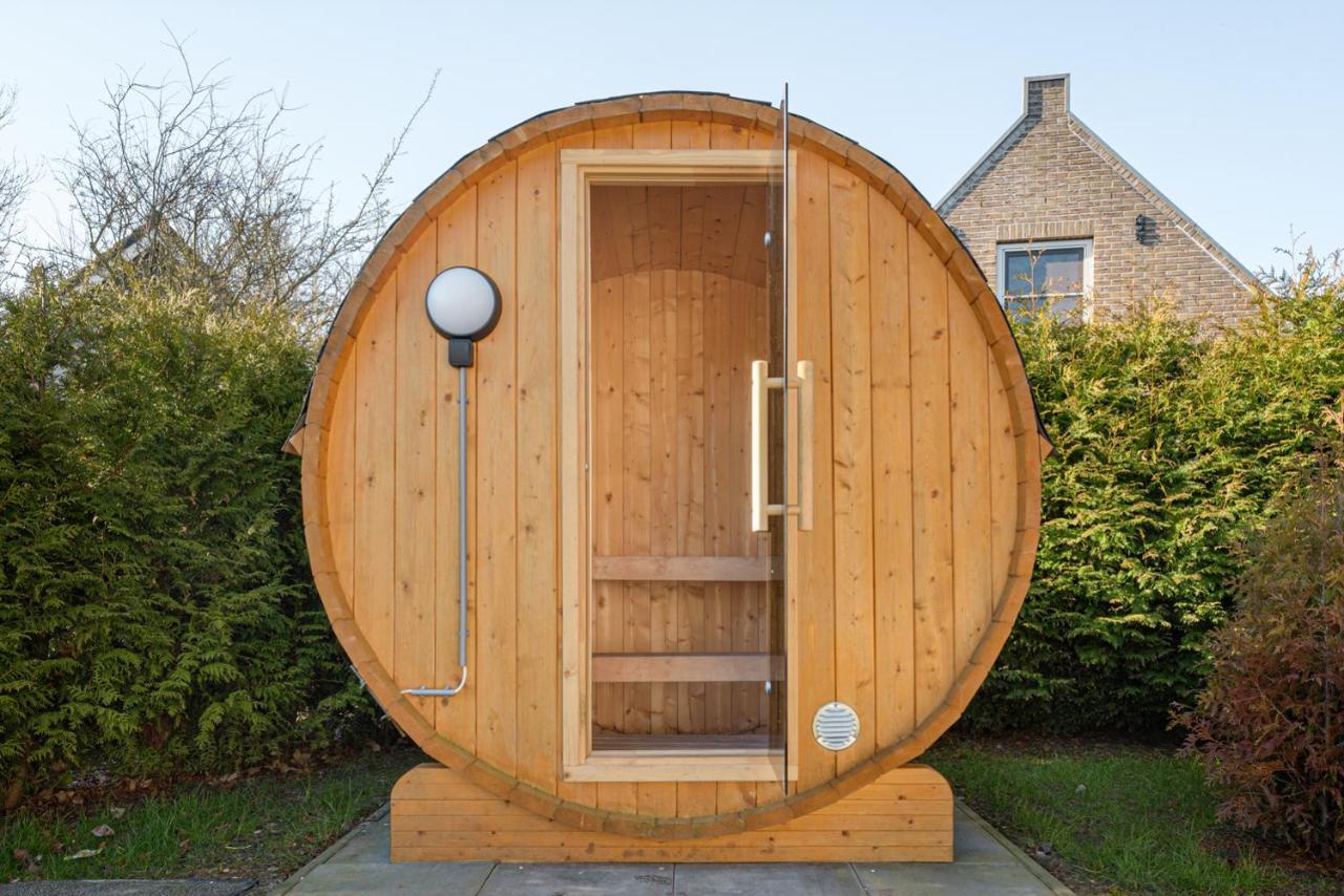 Вілла The Frisian Beach House Met Scandinavische Barrel Sauna Tzummarum Екстер'єр фото