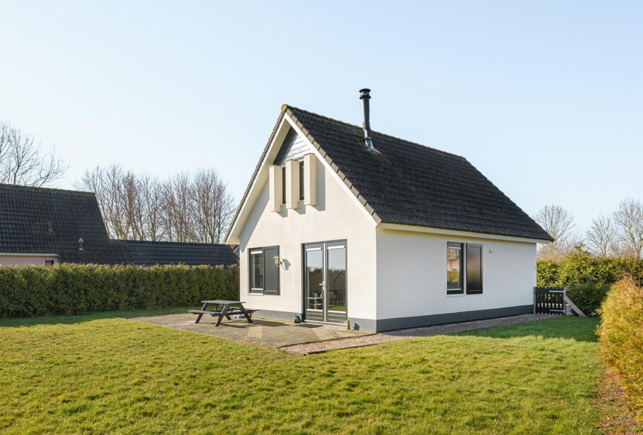 Вілла The Frisian Beach House Met Scandinavische Barrel Sauna Tzummarum Екстер'єр фото